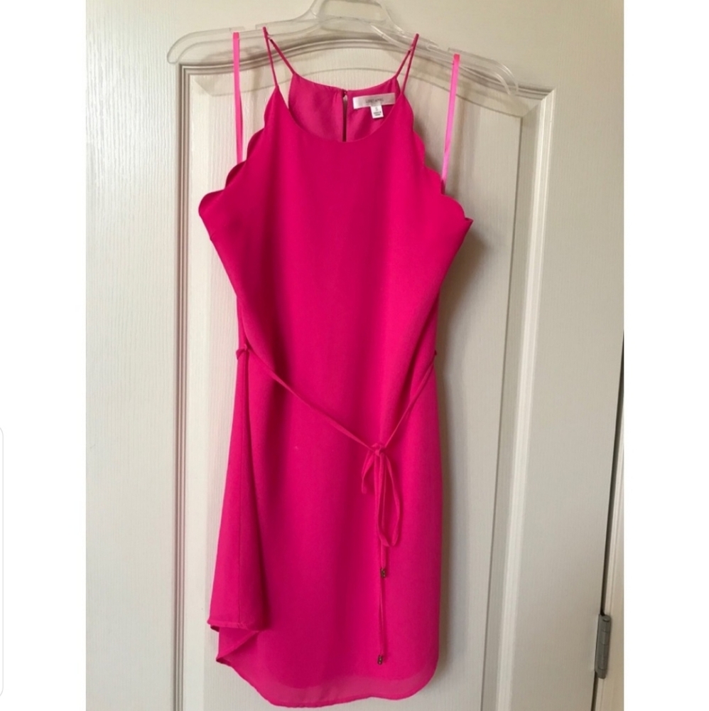 Lost April | Hot Pink Scalloped Mini